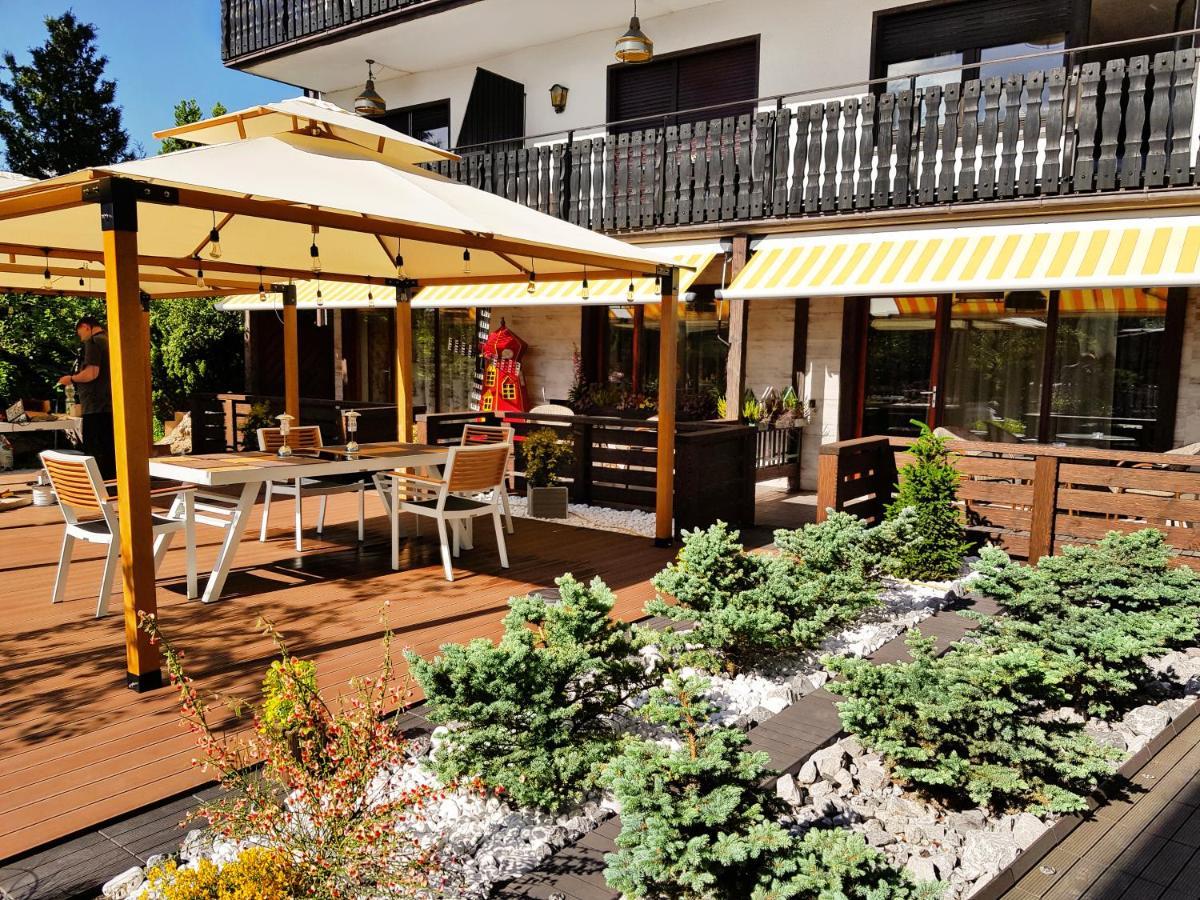 Hotel Roessle Dobel Exterior foto