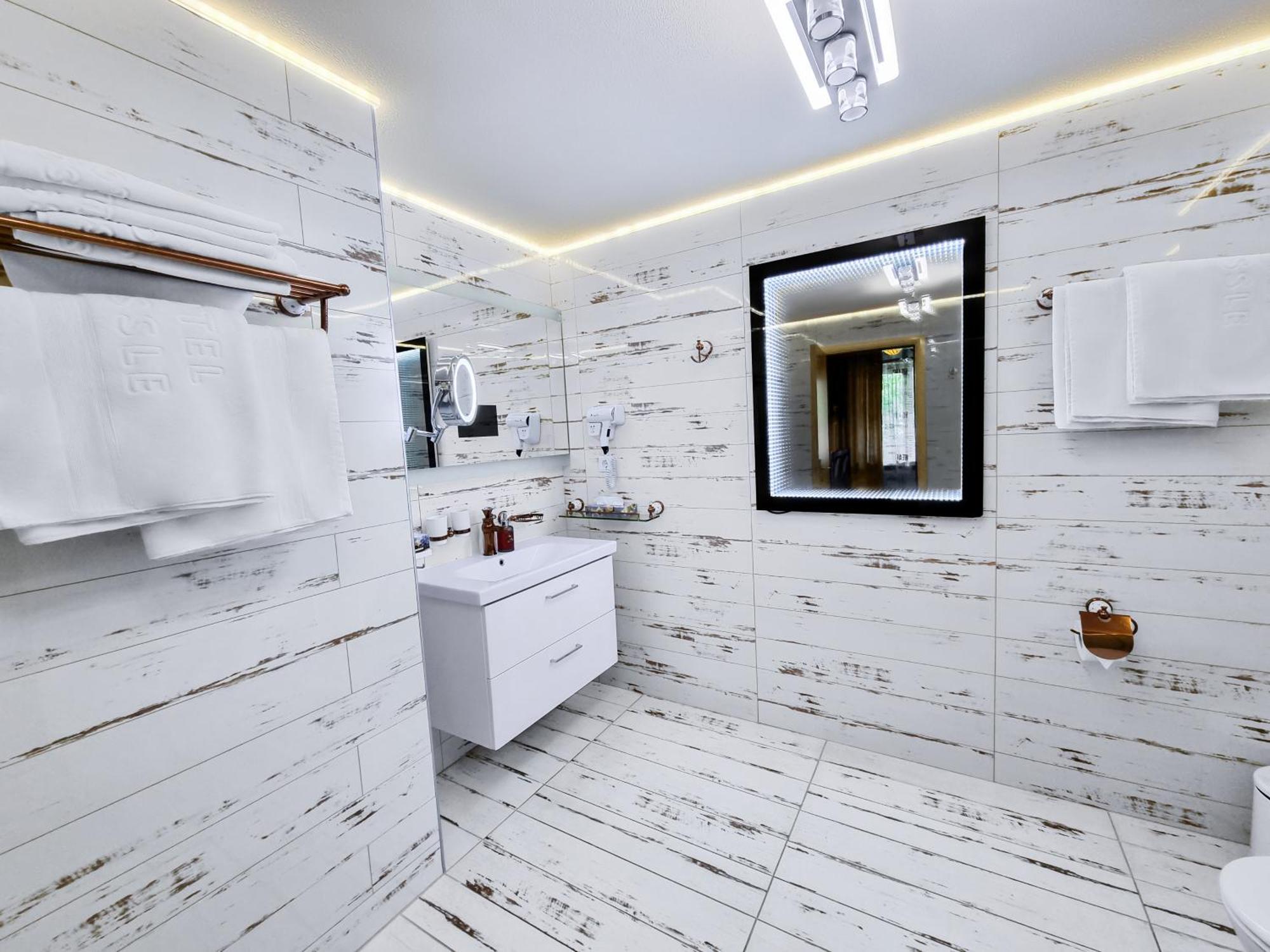 Hotel Roessle Dobel Habitación foto