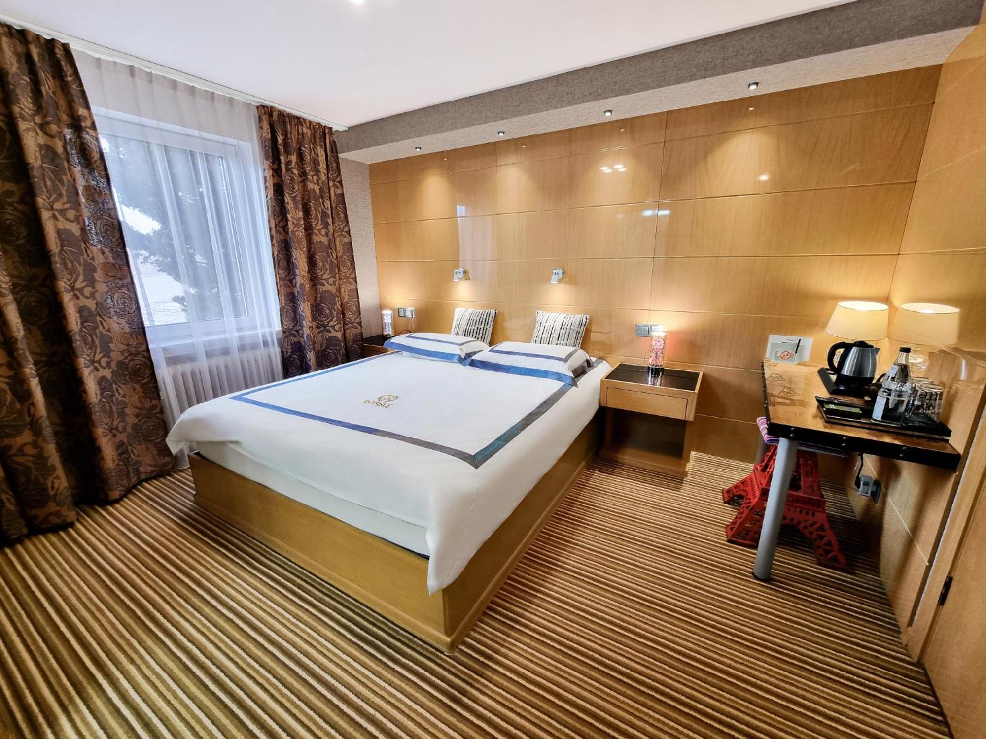 Hotel Roessle Dobel Habitación foto