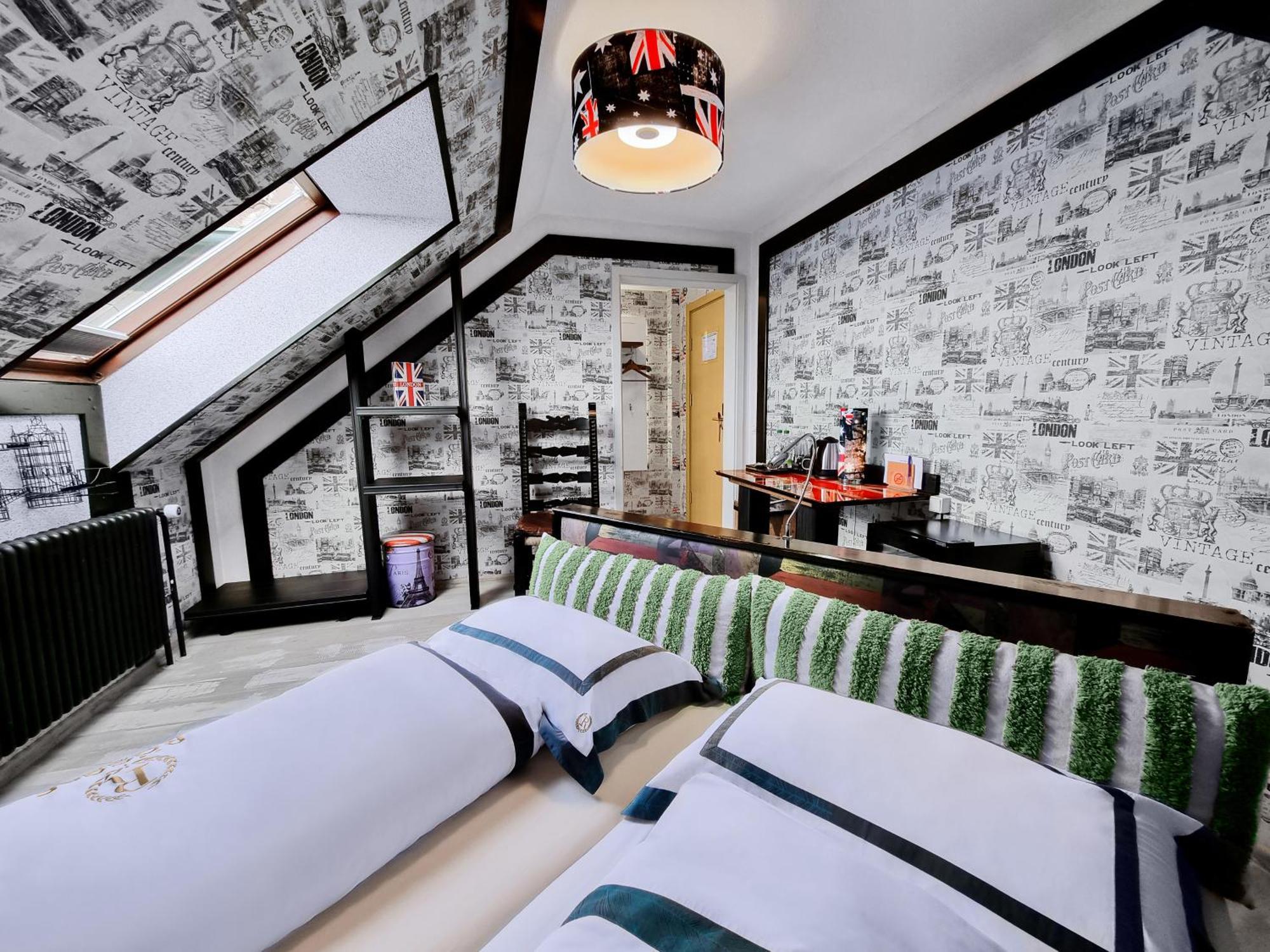 Hotel Roessle Dobel Habitación foto